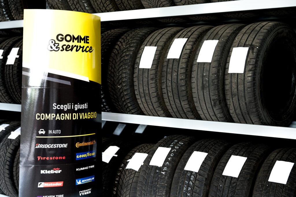 Deposito Gomme Maroni Turismo Officina Falck